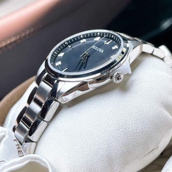 ***NEW*** Bulova Classic Sutton Quartz Diamond Ladies Watch - Picture 6 of 16